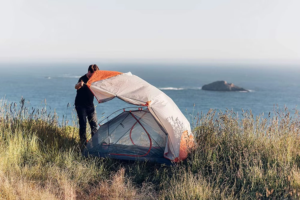 Outdoor Backpacking 2 Person Ultralight Hiking Tent 210T Fabric Double-Layer 3-Season Camping and Beach Tent Light Weight Tent